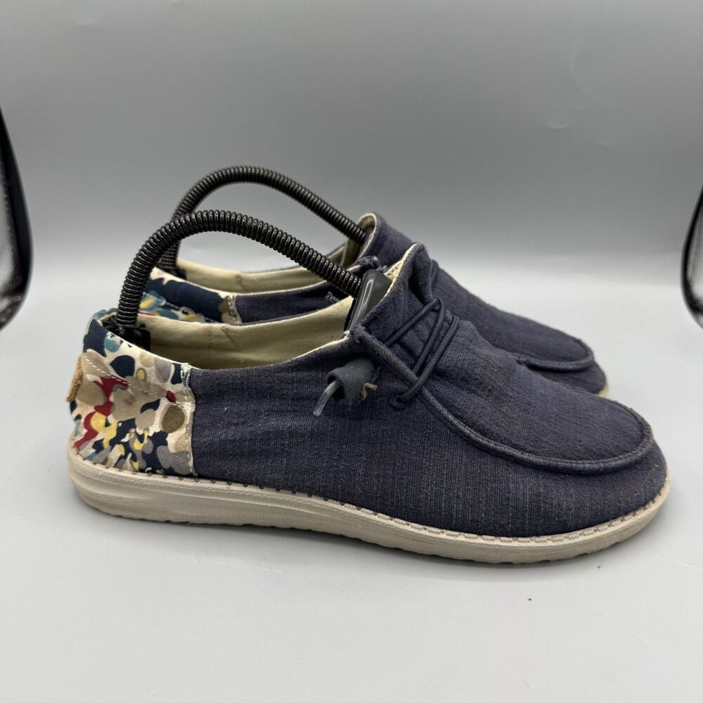 Hey Dude Womens Wendy Boho Blue Linen Chambray Slip On Loafer Sneakers Size 9
